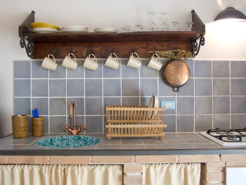 Annuncio Airbnb popolare: Entire soleluna apartment a Castellammare Del Golfo