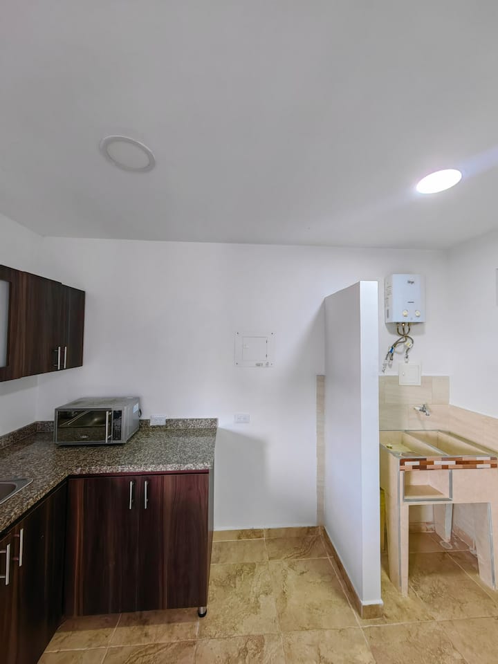 Apartamento Amoblado - Versalles