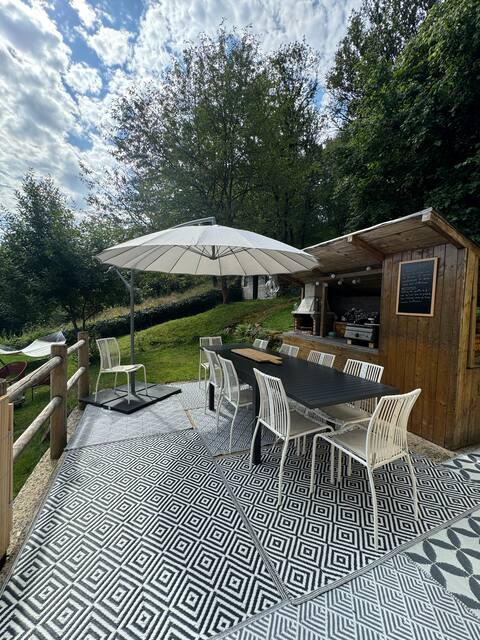 House 10 minutes from Puy du Fou and view of the Sèvre!