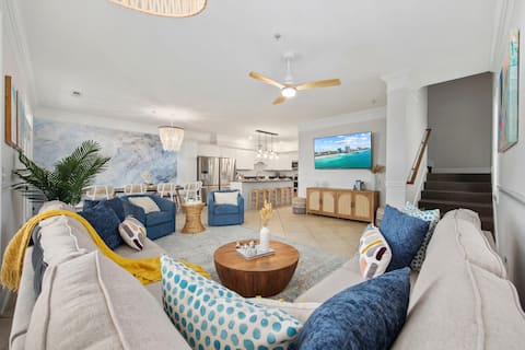 Popular Airbnb listing: Steps to Beach|Ocean Views|Sleeps 20|Pool&Hot Tub in North Myrtle Beach