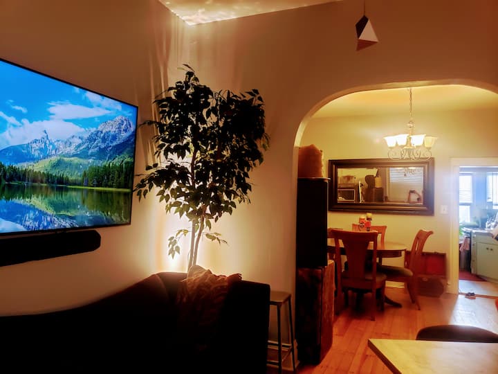 Vintage Lohi Hideaway - Denver, CO
