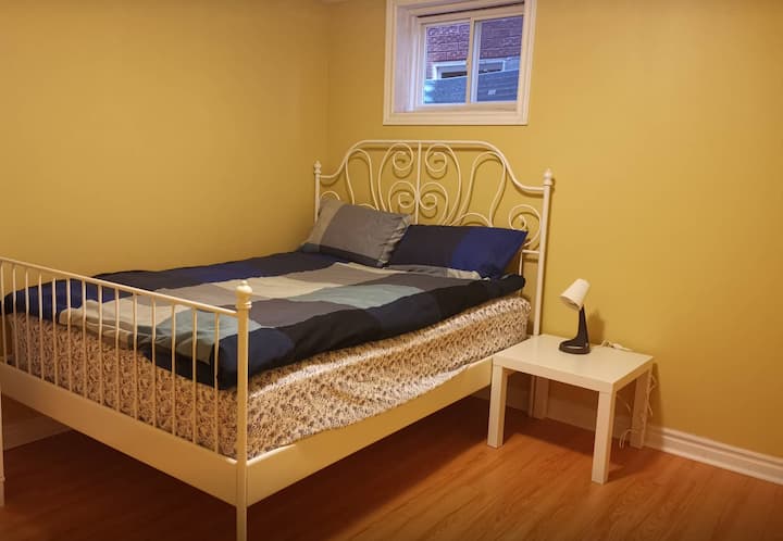 UTM-B2 bedroom