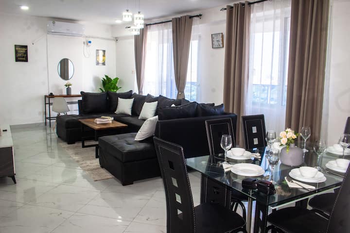 Modern Cityview Penthouse, Rooftop Pool, Ac, Lift - Mombasa