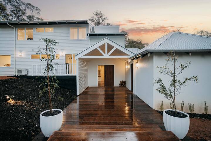 Elegant 5-Bedroom Home with Vineyard Views