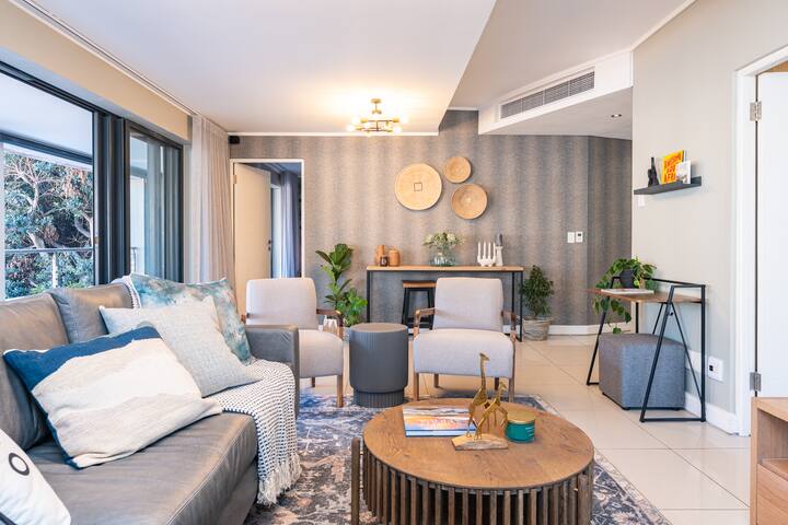 Modern Oasis in Cape Town gallery image 3