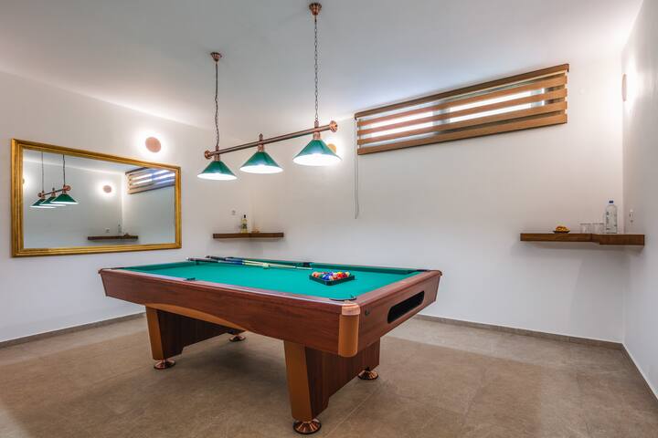 Villa Shine 5 bdrs w/private pool and playroom gallery image 3