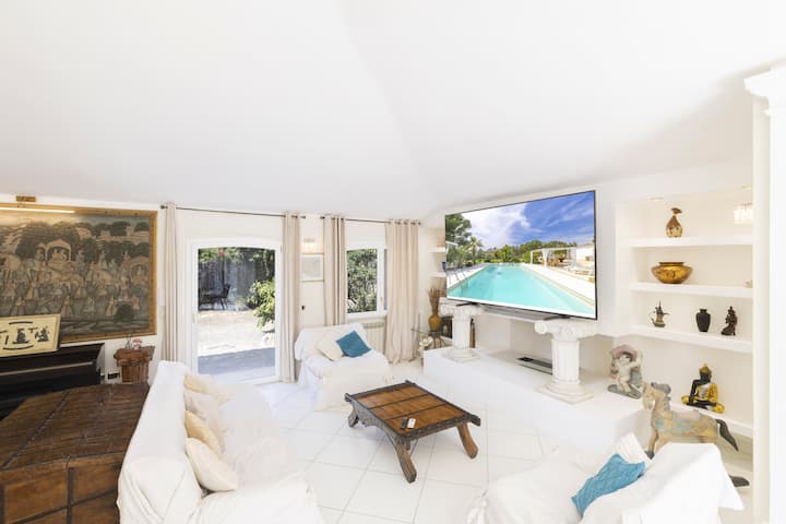 Luxury Villa Sea Front With Pool, Sardegna - Quartu Sant’Elena