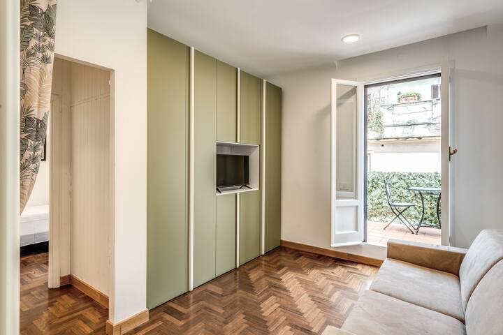 Frattina Grand Suite Apartment 1 gallery image 4