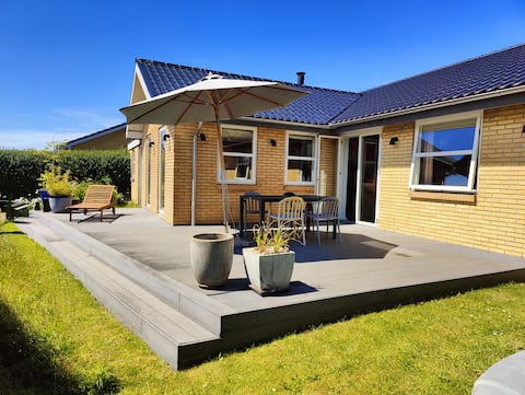 Inspiring home close to the city, beach and nature.