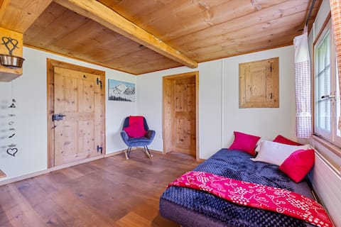 Top performing Airbnb: Chalet Oberdorf with Hotpot and ski in ski out in Wildhaus