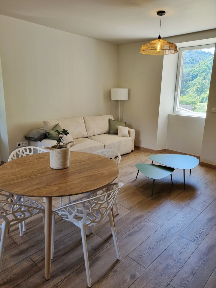 Maison Emma, Calme, Climatisée - Ardèche
