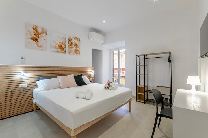 Re-House_Colosseum la tua casa lontano da casa