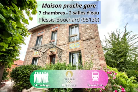 Renovated millstone house 5 minutes from station