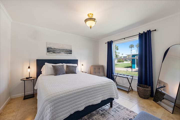 The third bedroom provides a Queen size bed, TV and ample closet.