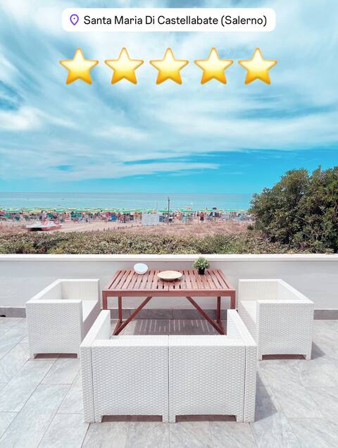 Exclusive seaside infinity accommodation with terrace