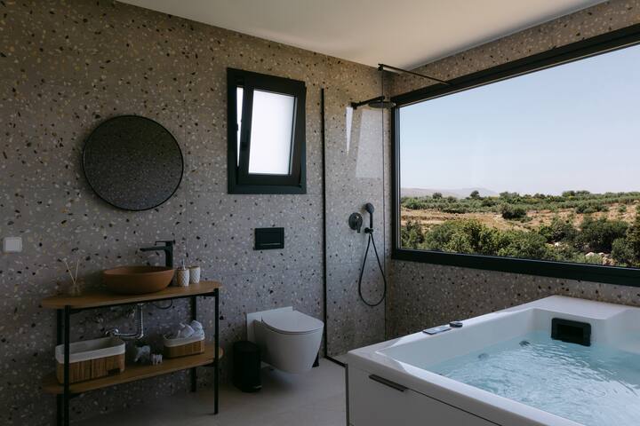 Emerald Harmony Villa • Private Pool & Jacuzzi gallery image 4