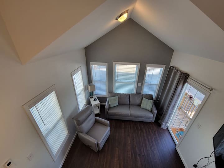 1 Bdrm Keys Cottage With Sleeping Loft Sleeps 8 - Marathon, FL