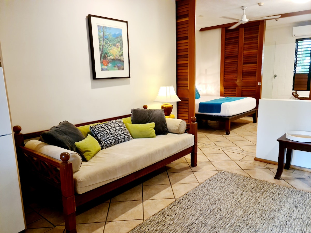 Successful Airbnb property: Hibiscus Delights @ Apartment 19 in Port Douglas