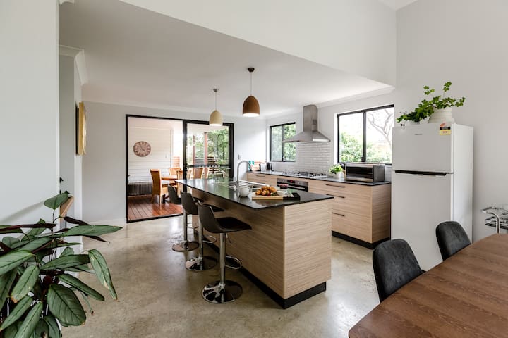 Karri Keep – 3 Bedrooms 3 Bathrooms Town House