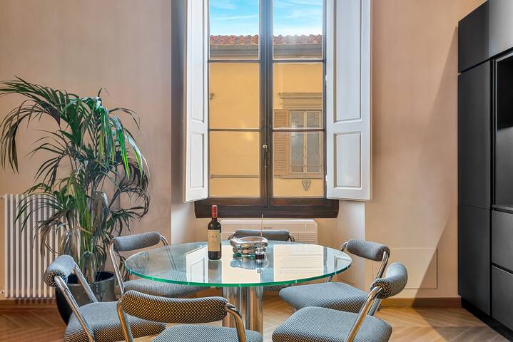 La Maison – Luxury House in Florence Heart gallery image 2