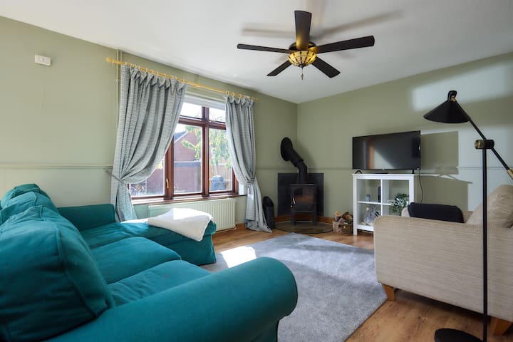 A 3-bedroom Cosy Family House. - Norwich