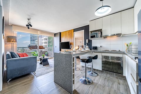 Full Department just 10 Minutes from the Airport