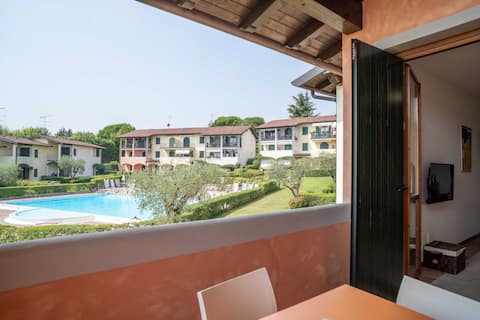 [swimming pool, terrace with lake view] Casa Elen