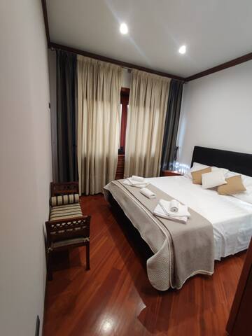 AmoR gallery image 2