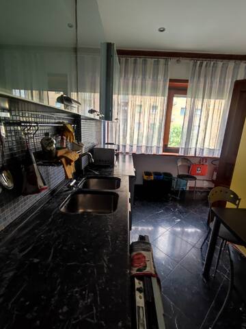 AmoR gallery image 4