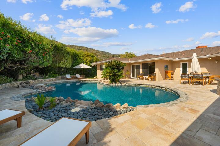 3BR Malibu Oasis – Heated Pool, Sauna & Game Room gallery image 3