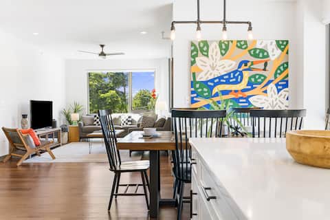 Top performing Airbnb: The Kingfisher - Dogs, Elevator, WFH Setup in Asheville