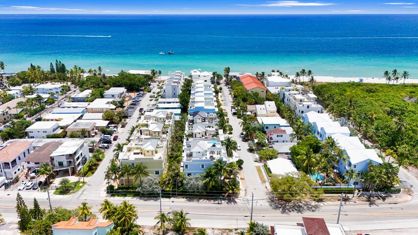 Luxurious beach home. 1 min walk North beach gallery image 2