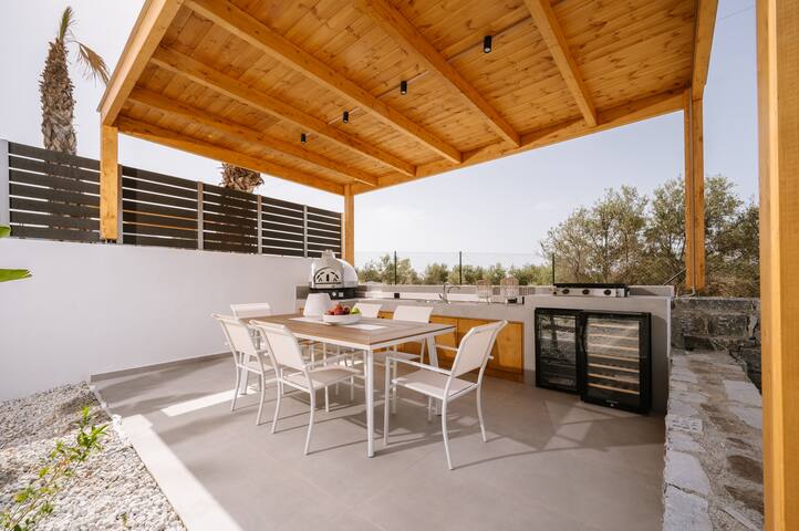 Villa Evi | 3BD Luxury Villa by Temma Villas gallery image 5