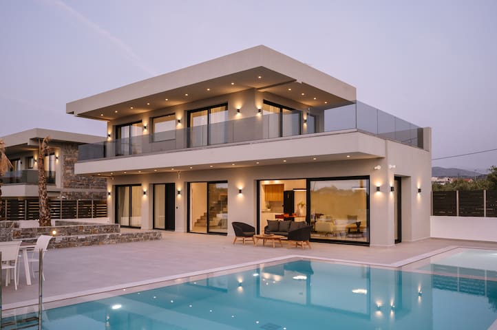 Villa Eugenia | 3BD Luxury Villa by Temma Villas