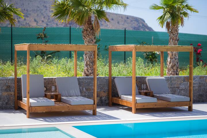 Villa Eugenia | 3BD Luxury Villa by Temma Villas gallery image 3