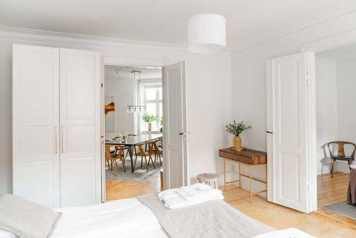 Luxurious 3 bedroom apartment nr. 2 gallery image 5