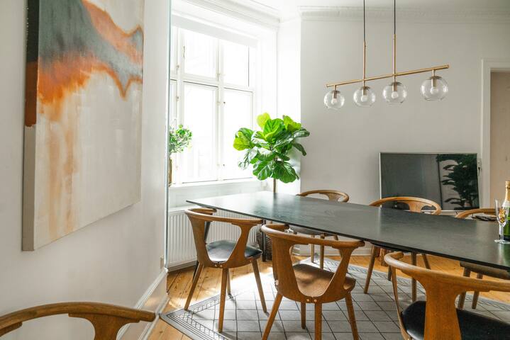 Luxurious 3 bedroom apartment nr. 2 gallery image 3