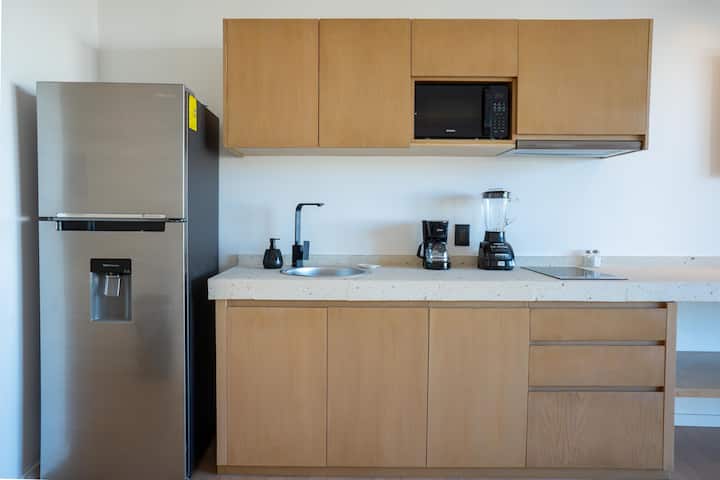 Cozy Budget Playa Stay Steps To 5th Ave - Playa del Carmen