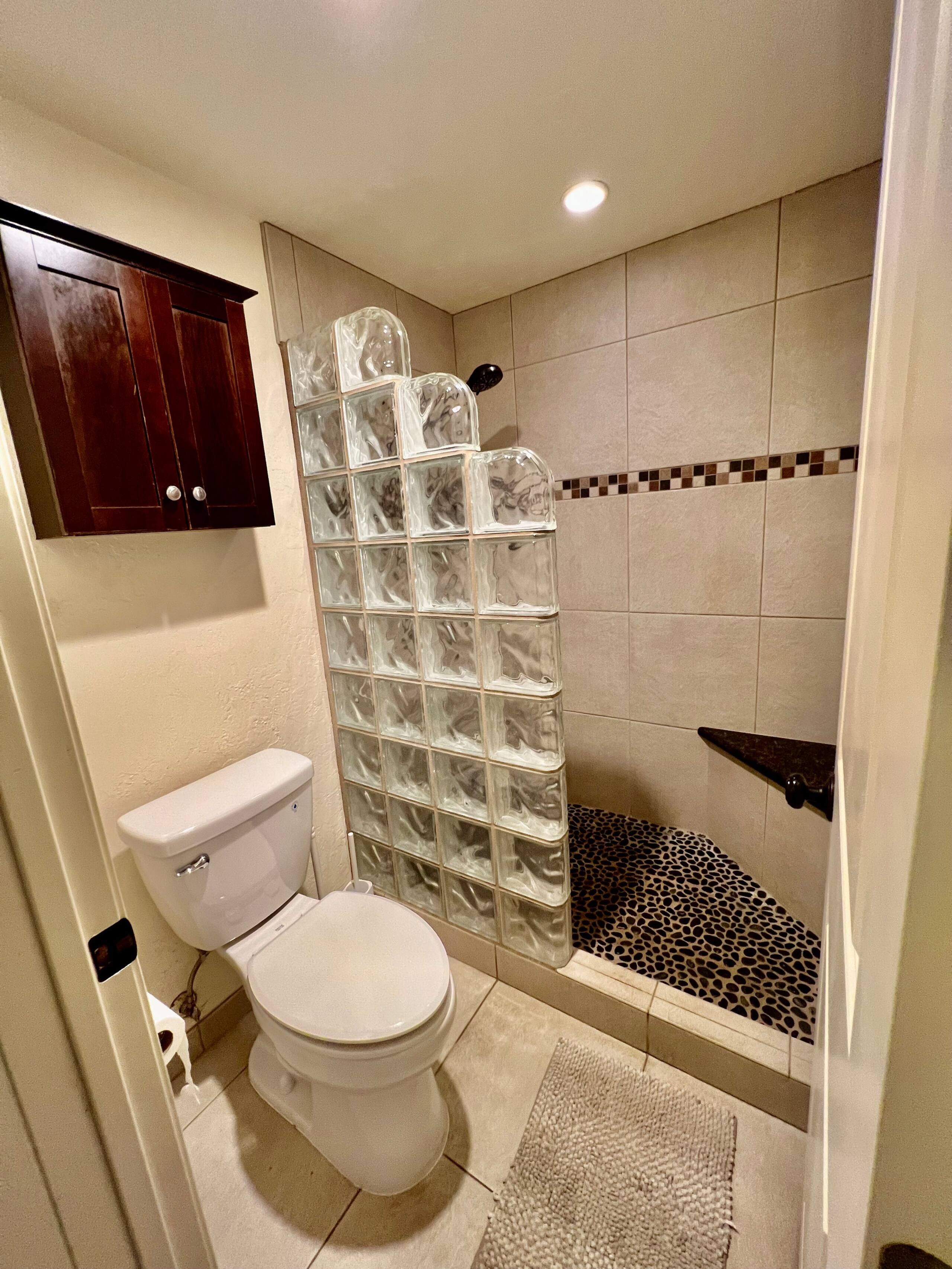 Condo in Kihei · ★4.89 · 1 bedroom · 2 beds · 2 baths - Image 23