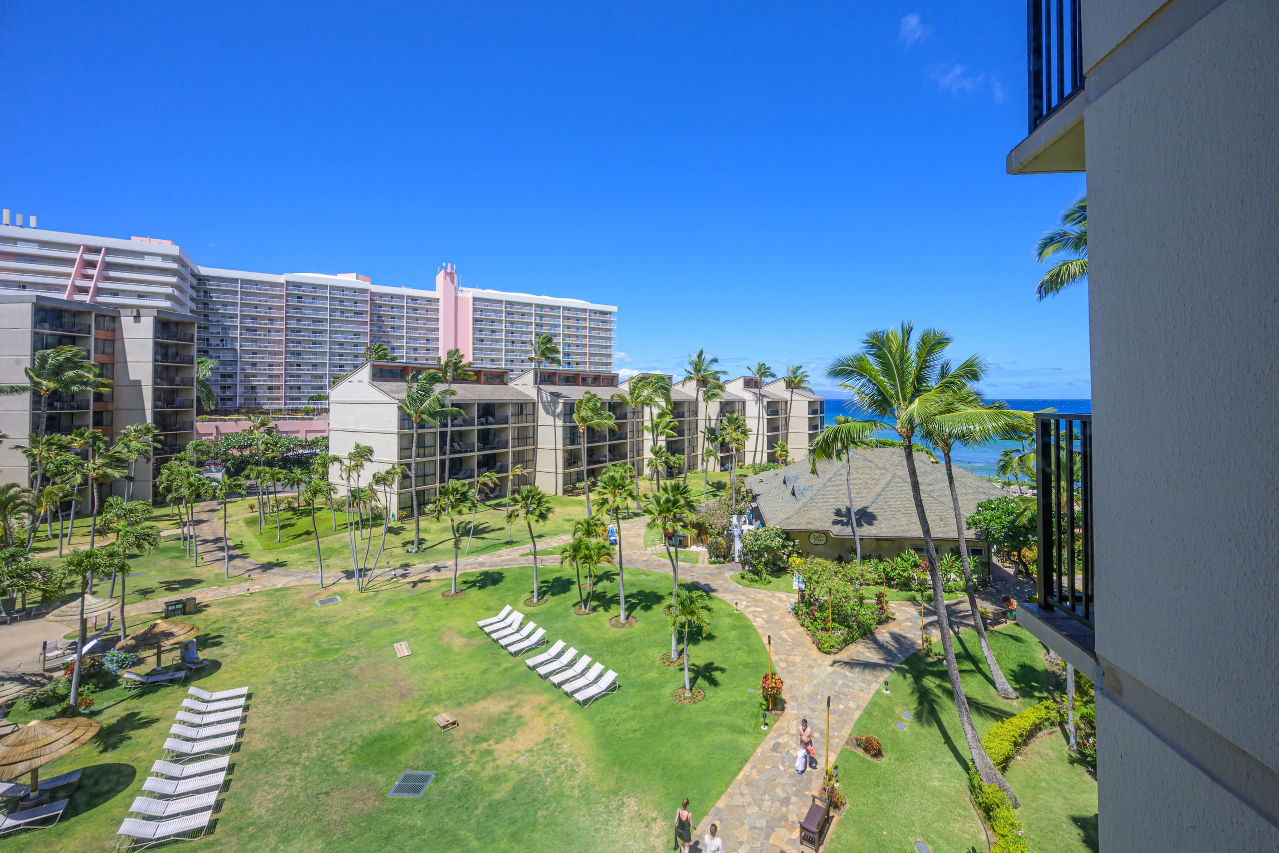 Beachside - Maui Style - Image 27