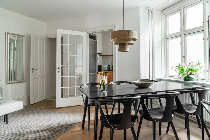 Luxurious 3 bedroom apartment nr. 3 gallery image 2