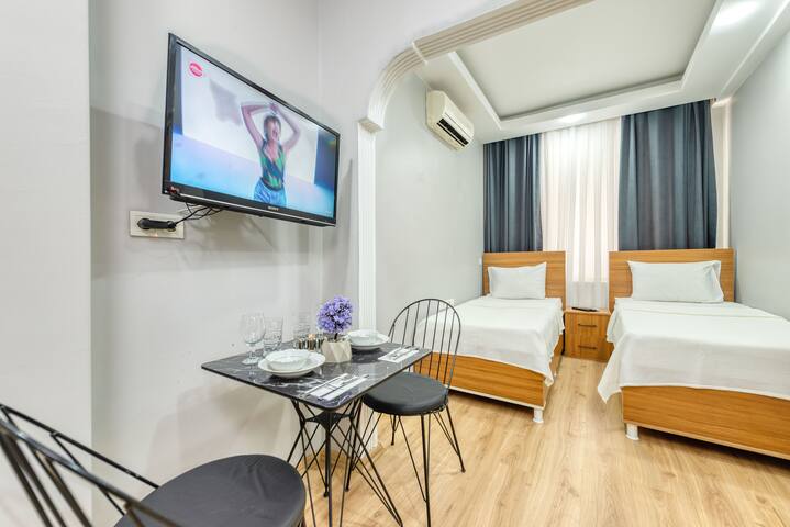 Studio one plus one old city gallery image 3