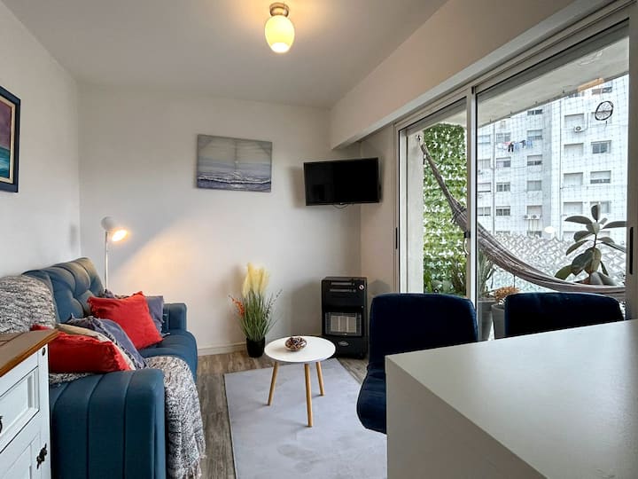A 550mts De La Playa - Apto C/terraza Y Parrillero - Montevideo