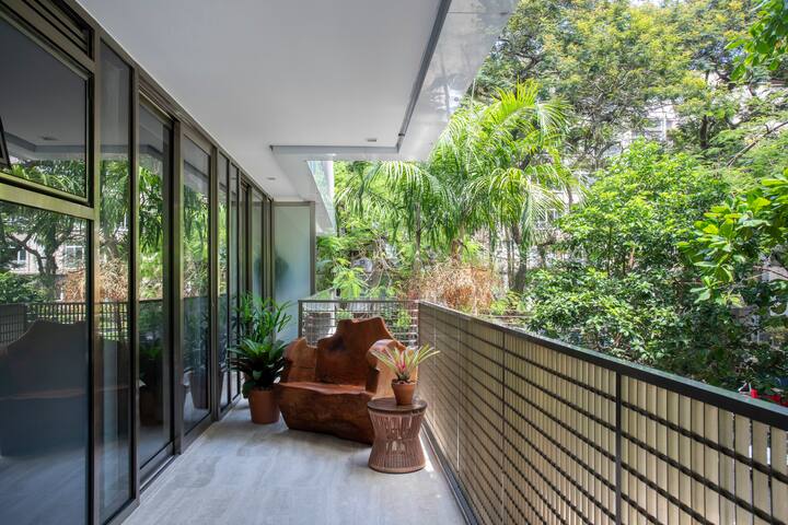 2BR, Artistic Hideway, Leblon Gem with Balcony gallery image 3