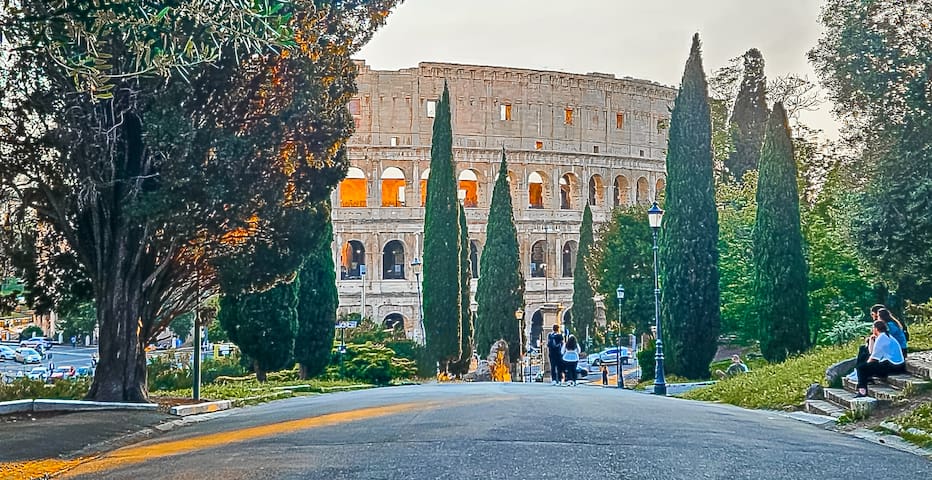 Prestigious 120sqm • 400m from Colosseum • Jubilee gallery image 2