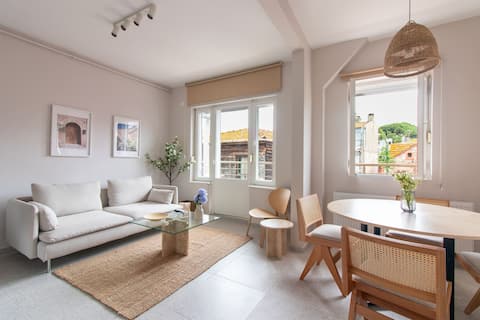 2BR Flat w/ Modern Touches