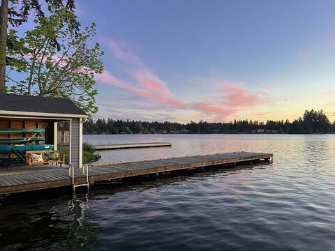 Stunning 3b1bHome w/ Lake Access