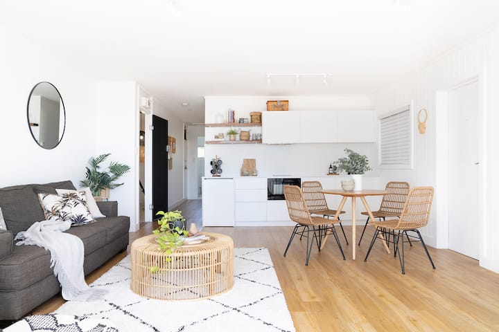 Ocean Views -
'Coastal' - Maroochydore
