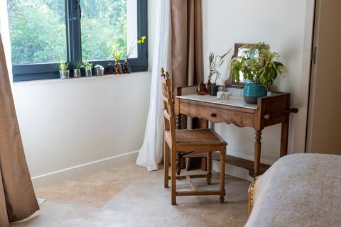 Olive cottage in Domaine with Pool, Spa, Tennis