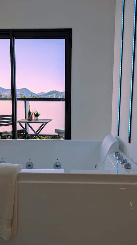 Panoramic exclusive suite Villa Romantic with hot tub